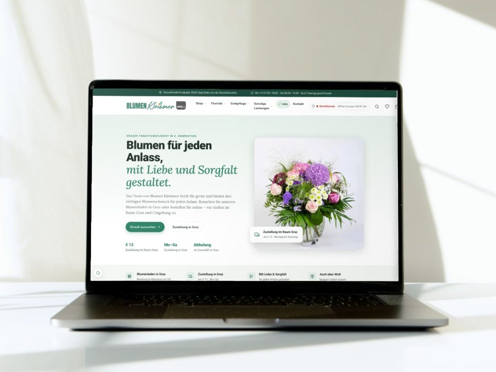 Der Onlineshop von Blumen Kleissner auf einem Laptop